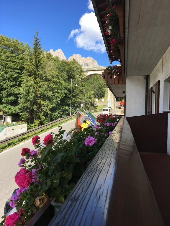 Meuble Villa Neve Cortina dʼAmpezzo Exterior foto